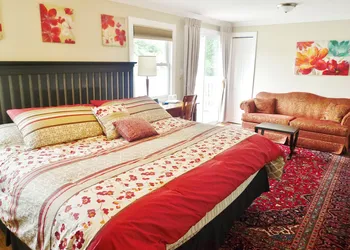 Cavendish Breeze Inn hotel thumbnail 2