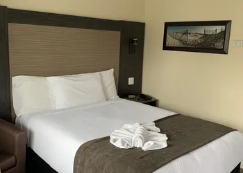 Cairns Motel hotel thumbnail 4
