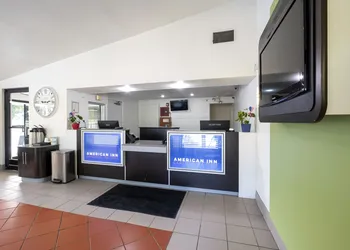 American Inn hotel thumbnail 2