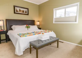 Uncorked Bed & Breakfast hotel thumbnail 4