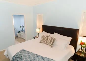 Uncorked Bed & Breakfast hotel thumbnail 5