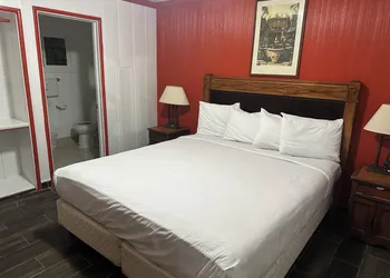 Ruta Motel hotel thumbnail 6