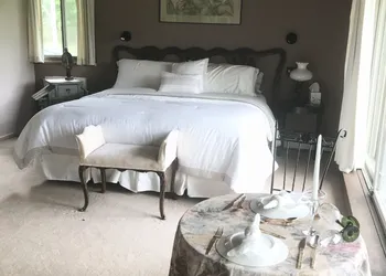 Berkshire Mountain House hotel thumbnail 5