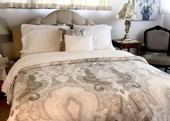 Berkshire Mountain House hotel thumbnail 6