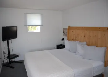 Harbourview Motel & Accommodations hotel thumbnail 2