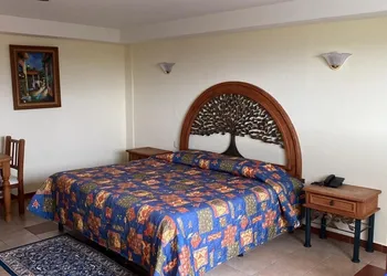 Los Arcos Hotel & Spa hotel thumbnail 2