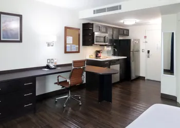 Candlewood Suites Celaya by IHG hotel thumbnail 3