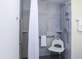 Candlewood Suites Celaya by IHG hotel thumbnail 8