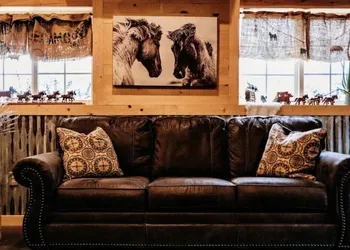 Big Horse Inn and Suites hotel thumbnail 3
