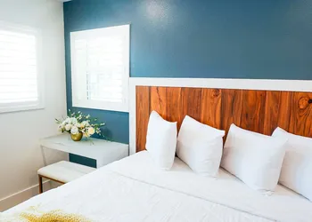 Ivory Sands Beach Suites hotel thumbnail 6