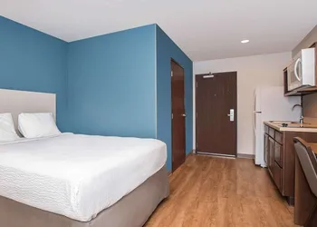WoodSpring Suites Carol Stream - Chicago hotel thumbnail 5