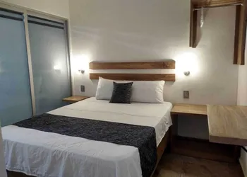 Hotel 15 Avenida hotel thumbnail 6