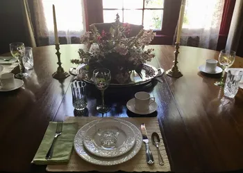 Governor's Bed and Breakfast hotel thumbnail 5