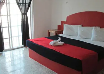 Progreso Beach Hotel hotel thumbnail 8