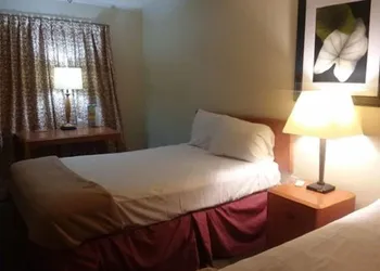 Sunset Inn hotel thumbnail 3