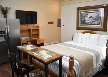 Silver Horseshoe Inn hotel thumbnail 7