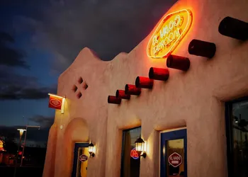 El Vado Motel hotel thumbnail 2
