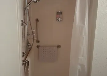 Comfort Zone Inn hotel thumbnail 8