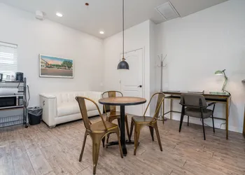 Best Court hotel thumbnail 7