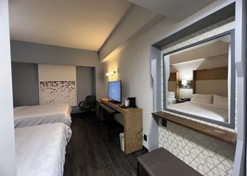 Holiday Inn Uruapan by IHG hotel thumbnail 3