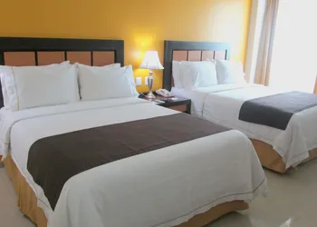 Holiday Inn Express Paraiso Dos Bocas by IHG hotel thumbnail 7
