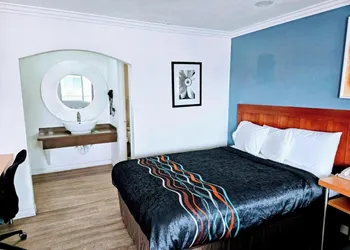 Hotel Ridgecrest an Extended Stay Studios hotel thumbnail 4