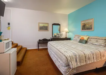 Apache Motel hotel thumbnail 8