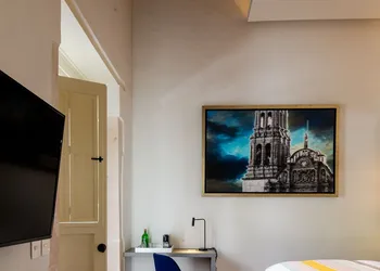 Central Hotel Boutique hotel thumbnail 3