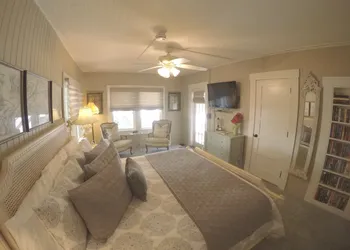 The Hibiscus House hotel thumbnail 5