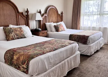 Hawaii Volcano House hotel thumbnail 6
