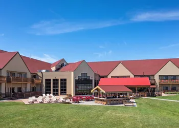 Cedar Shore Resort hotel thumbnail 5