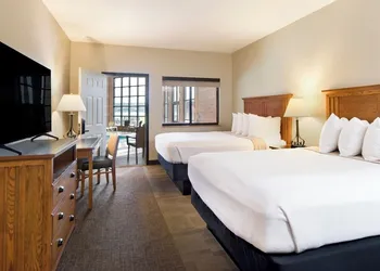 Cedar Shore Resort hotel thumbnail 8