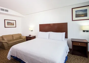 Holiday Inn Express Nuevo Laredo by IHG hotel thumbnail 2