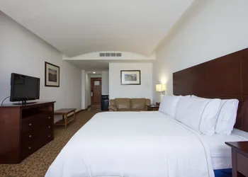 Holiday Inn Express Nuevo Laredo by IHG hotel thumbnail 3