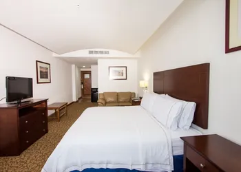 Holiday Inn Express Nuevo Laredo by IHG hotel thumbnail 7
