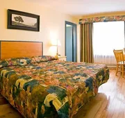 Parkland Village Inn hotel detail image 7