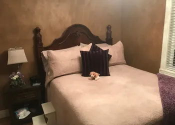 Castle Landing hotel thumbnail 7