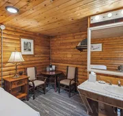 Denali Crow's Nest Cabins hotel detail image 3