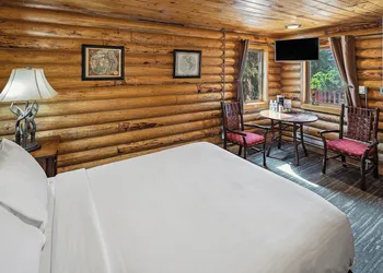 Denali Crow's Nest Cabins hotel thumbnail 4