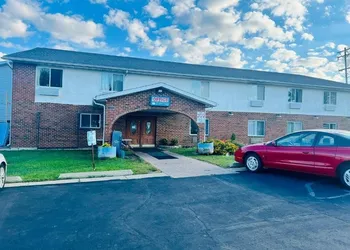 Villa Inn Motel Near Hwy 12 WI Capital O hotel thumbnail 7