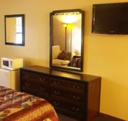 Deerwood Inn and Madison Campground hotel detail image 5