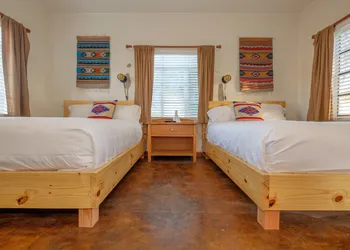 Antelope Lodge hotel thumbnail 5