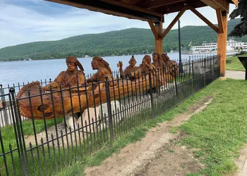 The Lake George Inn hotel thumbnail 7