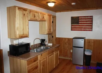 Lumbermens Village hotel thumbnail 7
