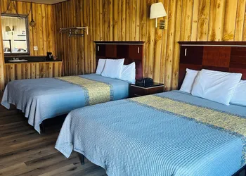 Country Inn Motel hotel thumbnail 3
