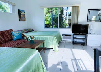 Beach Tide hotel thumbnail 2