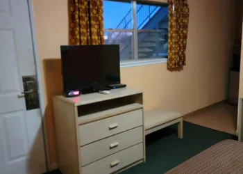 Copa Budget Inn hotel thumbnail 5