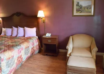 Delux Inn hotel thumbnail 3