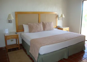 Park Royal Homestay Los Cabos hotel thumbnail 4