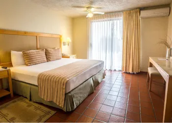 Park Royal Homestay Los Cabos hotel thumbnail 7
